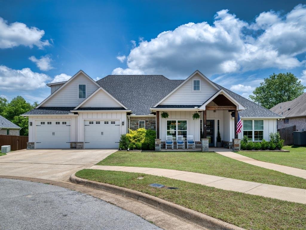 House in Tyler, Texas, United States 1 - 18096228