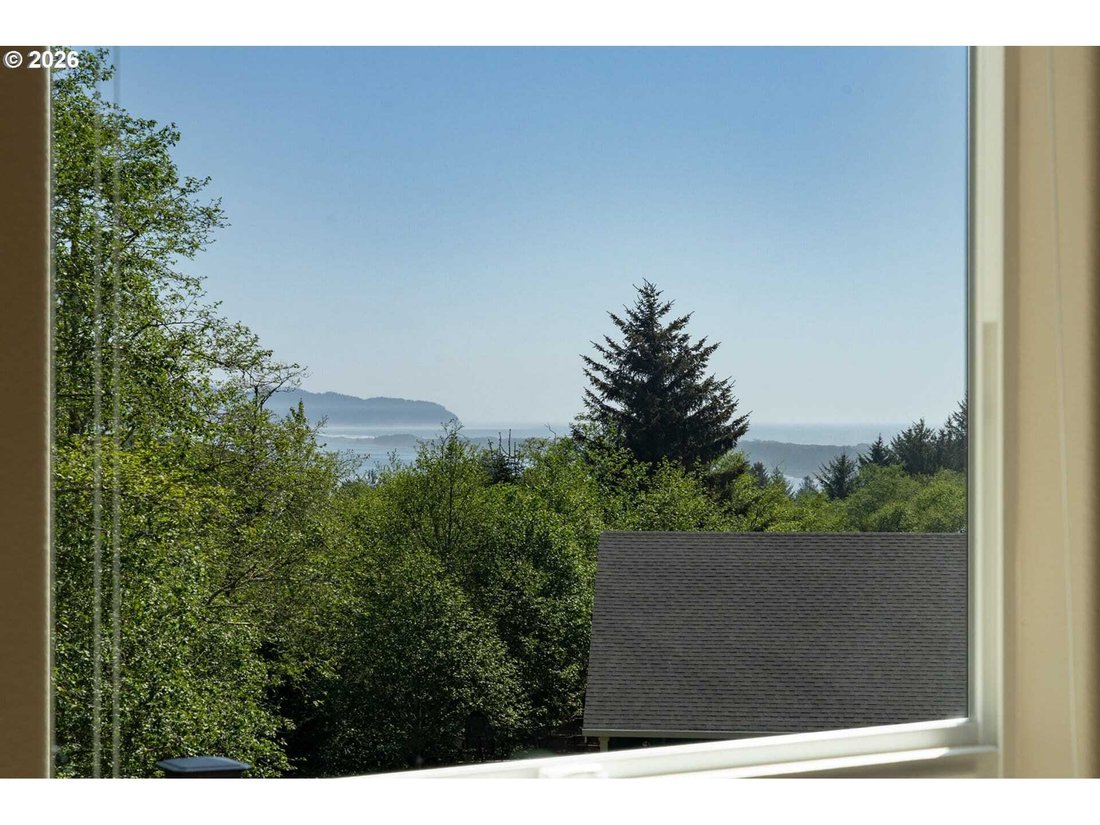 House in Tillamook, Oregon, United States 3 - 18095311