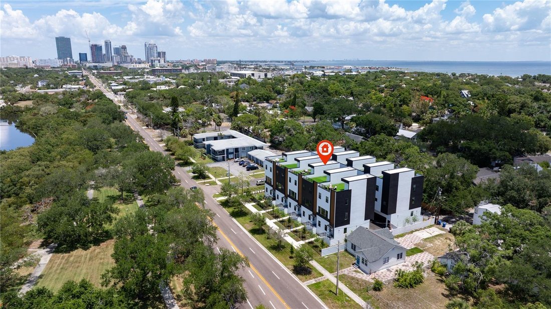 Townhouse in St. Petersburg, Florida, United States 4 - 18091525