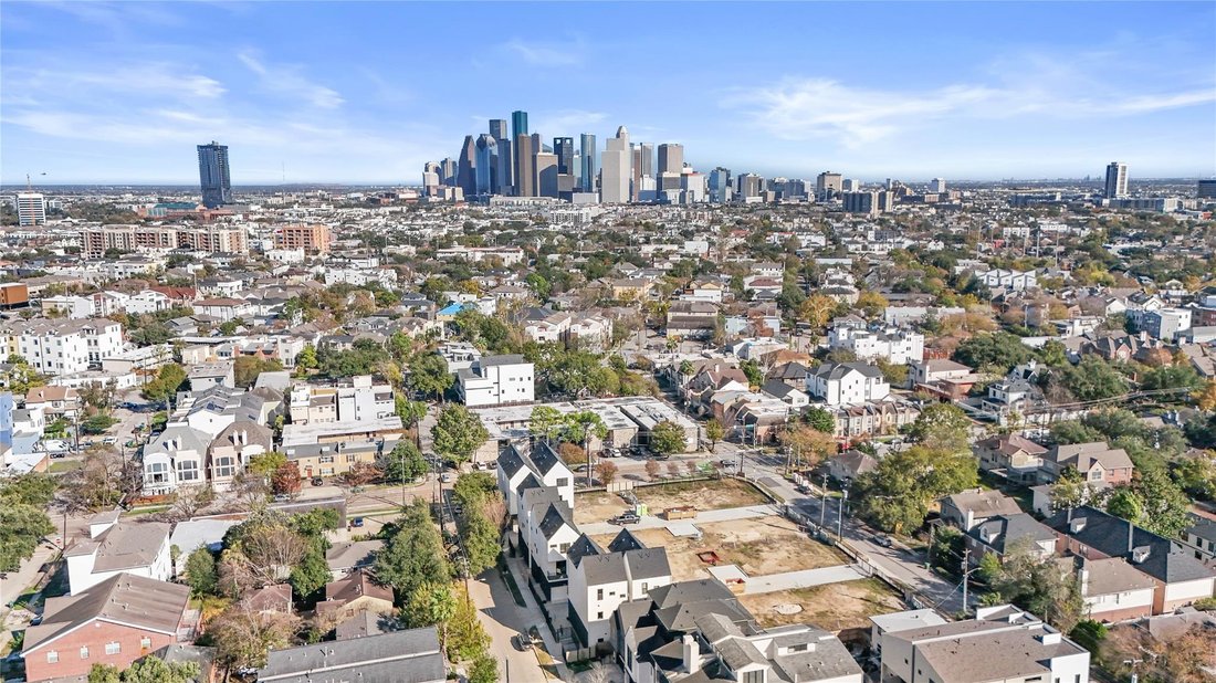 House in Houston, Texas, United States 4 - 18092825
