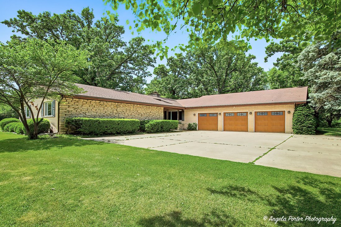 House in Johnsburg, Illinois, United States 1 - 18101384