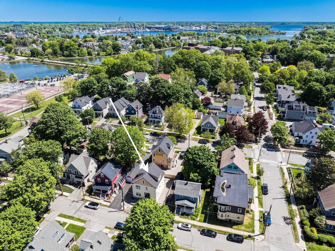 House in Portsmouth, New Hampshire, United States 4 - 18097372