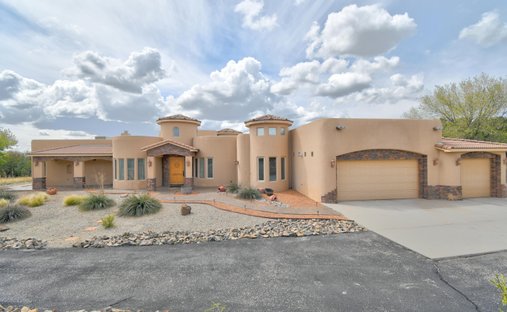 House in Tijeras, New Mexico, United States 1