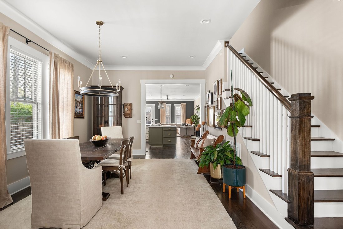 Co Op in Nashville, Tennessee, United States 5 - 18098365