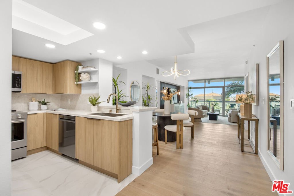Condo in Marina del Rey, California, United States 1 - 18091847