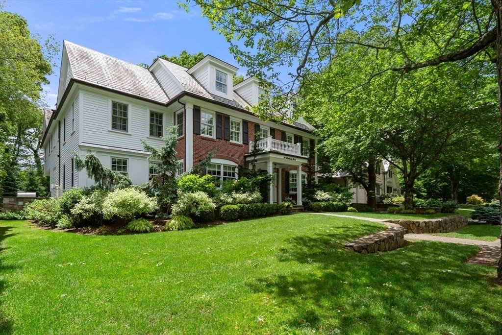 House in Wellesley, Massachusetts, United States 2 - 18104574