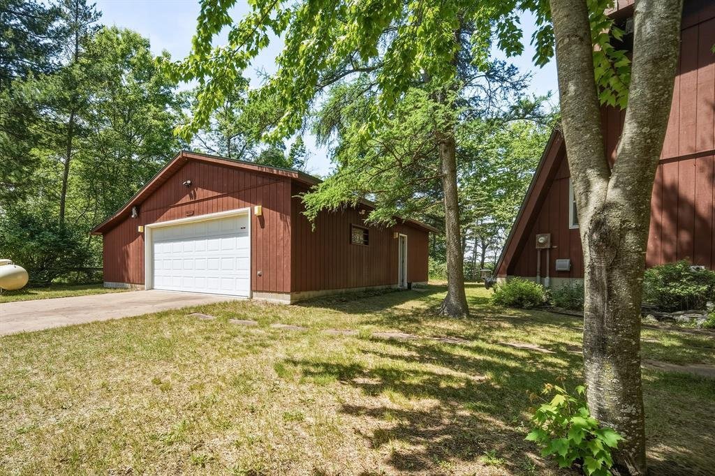 House in Augusta, Wisconsin, United States 2 - 18091922