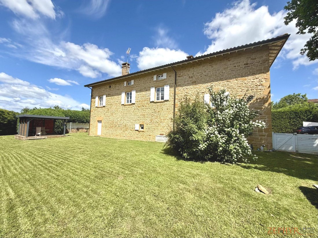 House in Nuelles, Saint-Germain-Nuelles, France 4 - 18104239