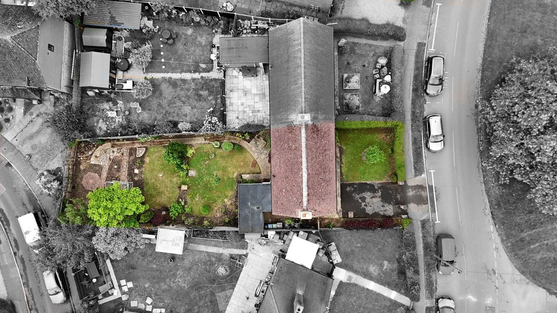 House in Okehurst, Billingshurst, England 2 - 18093217