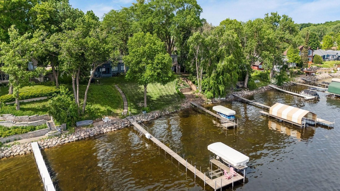 House in Mound, Minnesota, United States 2 - 18090882