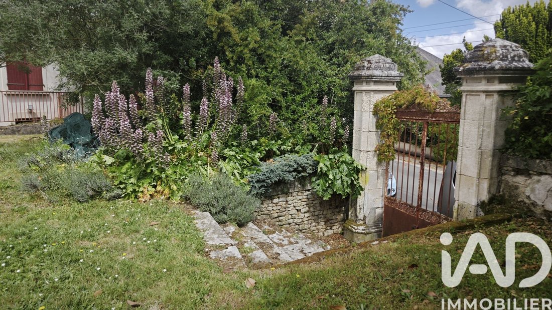 Champdeniers, Nouvelle-Aquitaine, France 5 - 18100095
