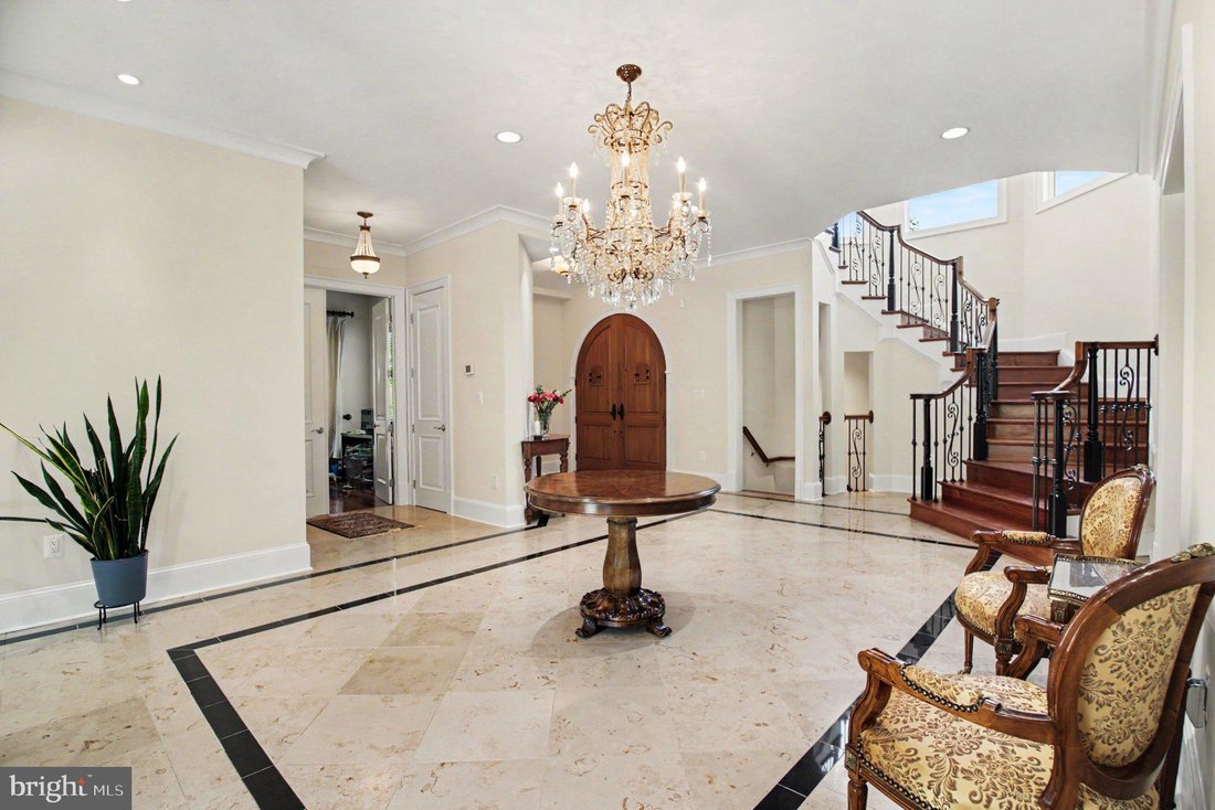 House in Lorton, Virginia, United States 4 - 18090892