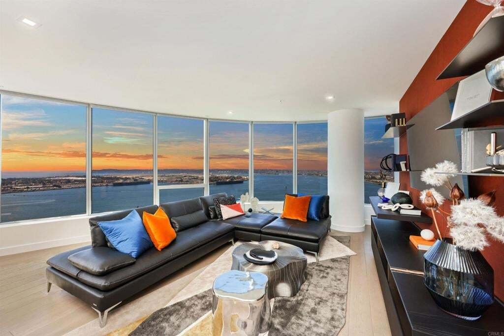 Condo in San Diego, California, United States 5 - 18094320