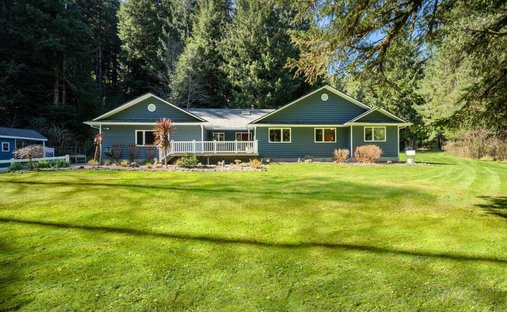 House in Bay City, Oregon, United States 1