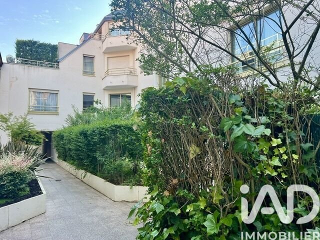 Apartment in Auteuil Sud, Paris 16e Arrondissement, Paris 1 - 18100176