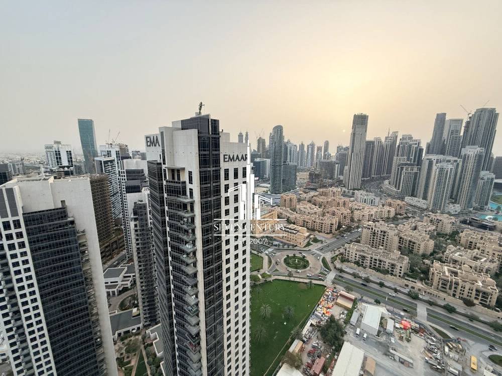 Apartment in Downtown Dubai, Dubai, United Arab Emirates 2 - 18098650