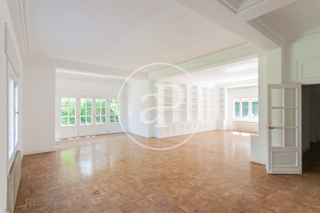 Villa in Villafranca del Castillo, Villanueva de la Canada, Comunidad de Madrid 4 - 17878923