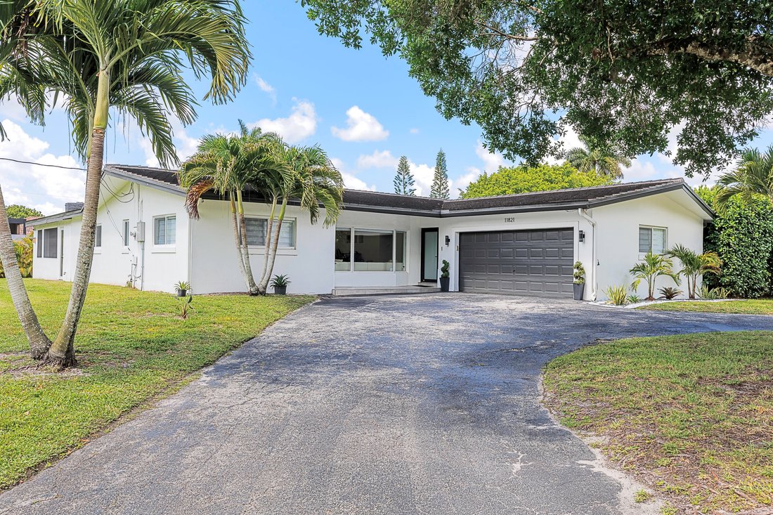 House in Davie, Florida, United States 2 - 18095249