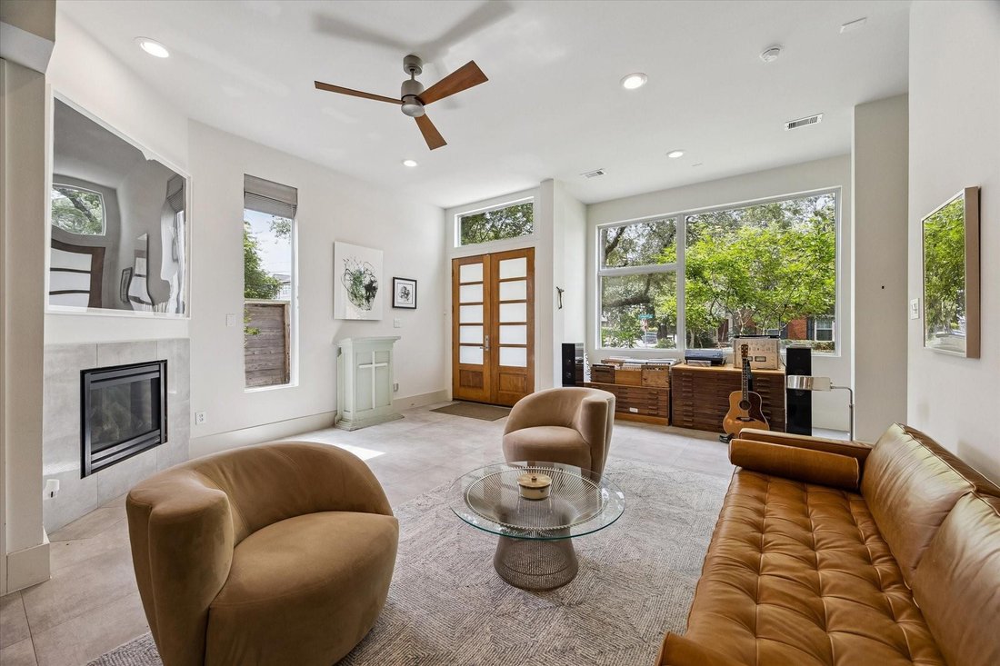 House in Houston, Texas, United States 3 - 18092710