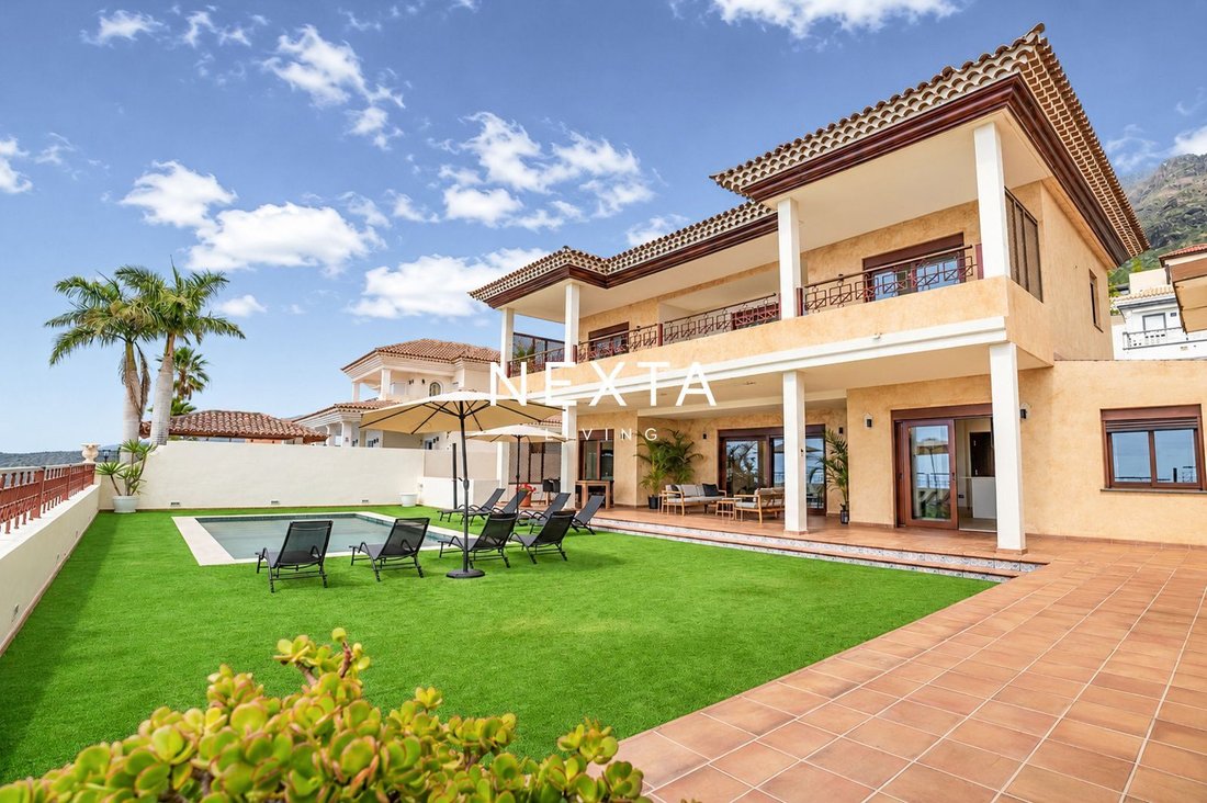 Chalet in Costa Adeje, Adeje, Canary Islands 1 - 18091399