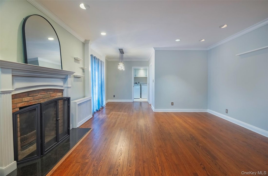 House in Manhasset, New York, United States 2 - 18097434