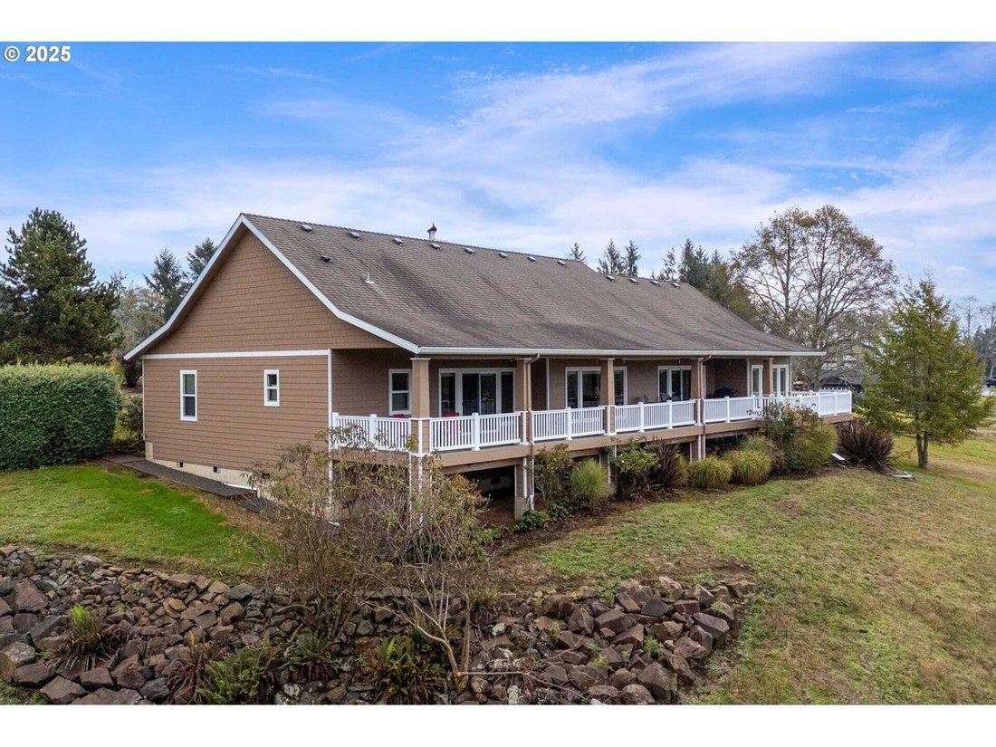 House in Tillamook, Oregon, United States 2 - 18095399