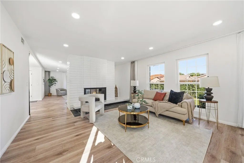 Condo in Arcadia, California, United States 5 - 18102807