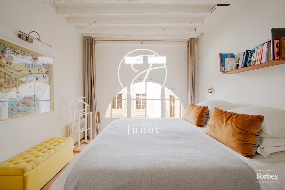 Apartment in Saint Thomas d'Aquin, Paris 7e Arrondissement, Paris 5 - 18093760