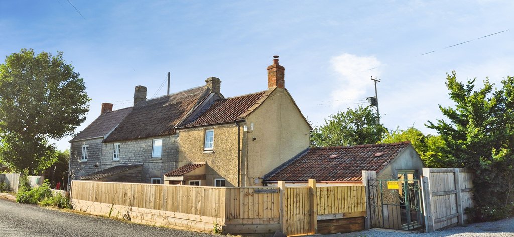 House in Somerset, England 1 - 18095901