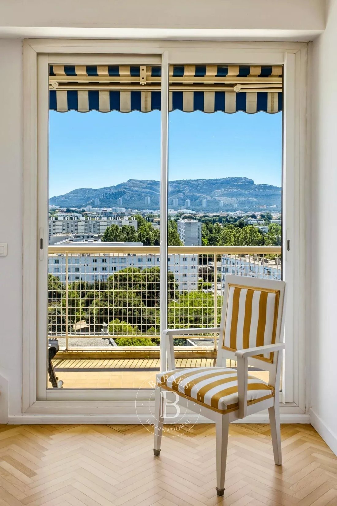 Apartment in Saint Giniez, 8e Arrondissement, Marseille 5 - 18099133