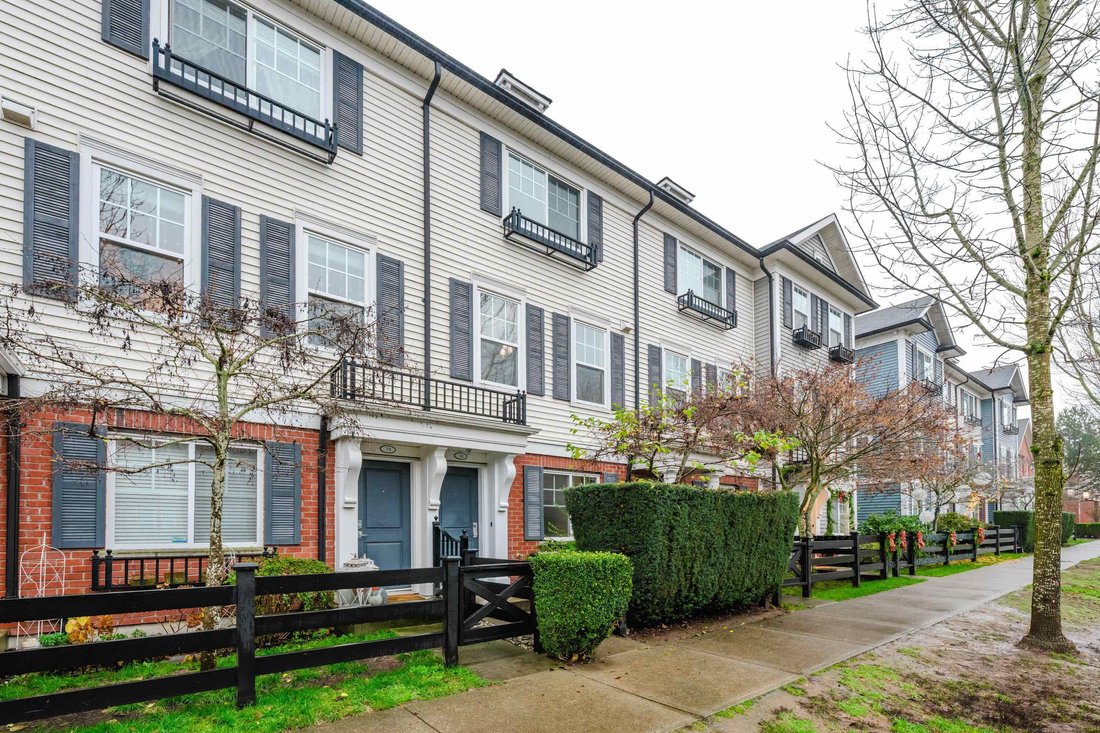 House in Surrey, British Columbia, Canada 1 - 18096403
