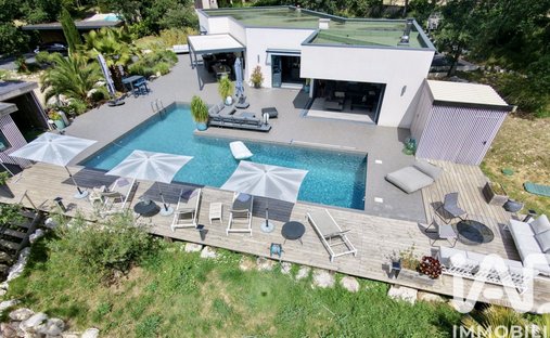 House in Nord, La Gaude, France 1