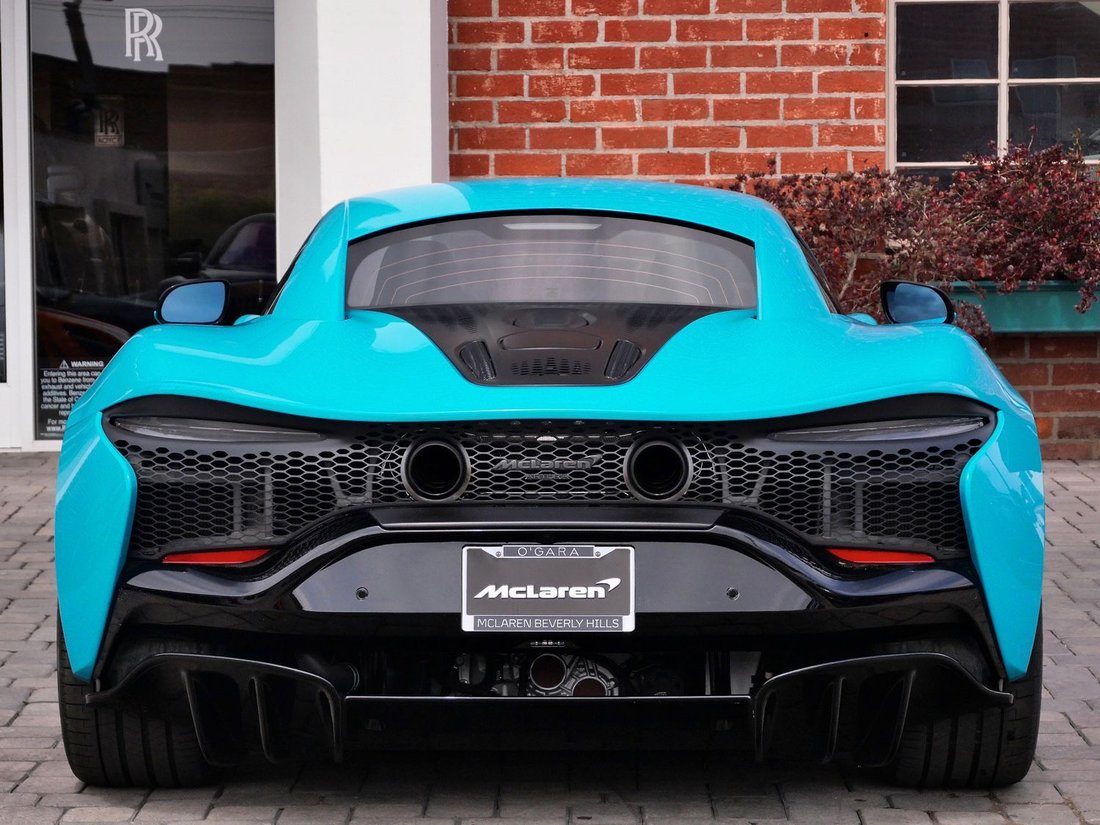 Coupe in Beverly Hills, CA, United States 5 - 18099103