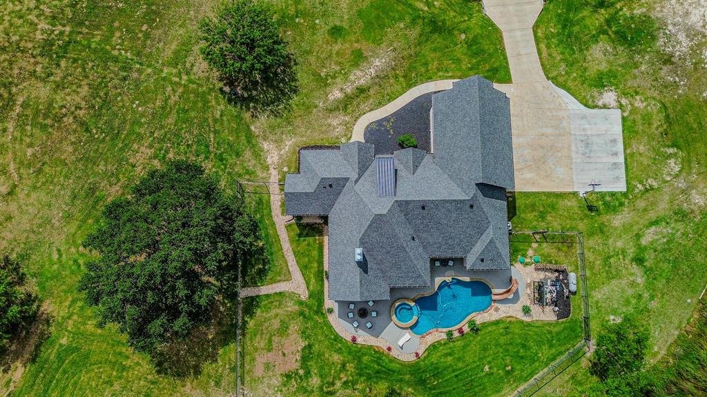 House in Springtown, Texas, United States 3 - 18100971