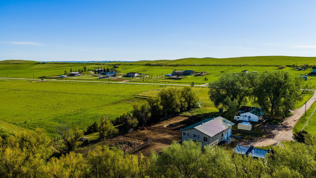House in Sheridan, Wyoming, United States 2 - 18101035