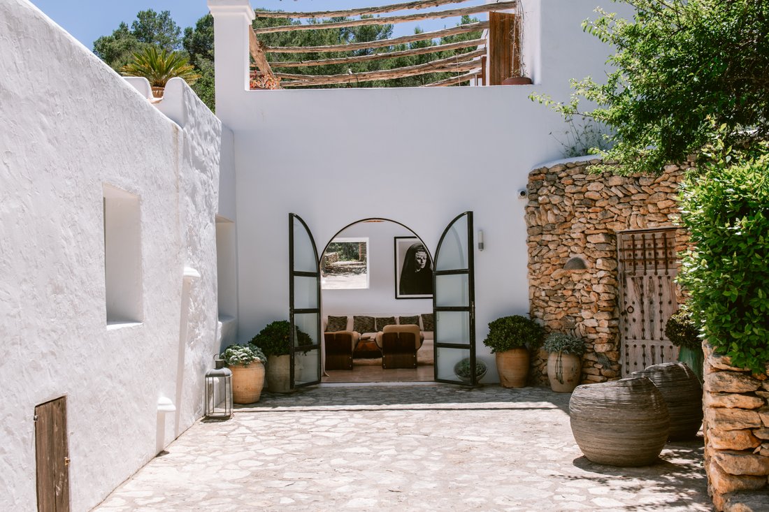 Villa in Sant Mateu d'Albarca, Sant Antoni de Portmany, Balearic Islands 3 - 17946938