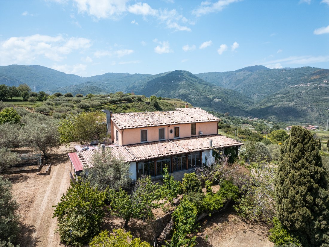 Villa in Librizzi, Sicily, Italy 3 - 18090772