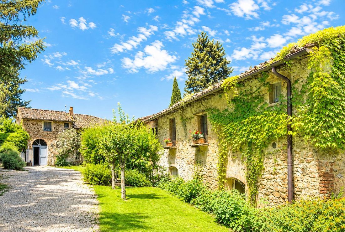 Estate in Center, Greve in Chianti, Tuscany 2 - 16827031