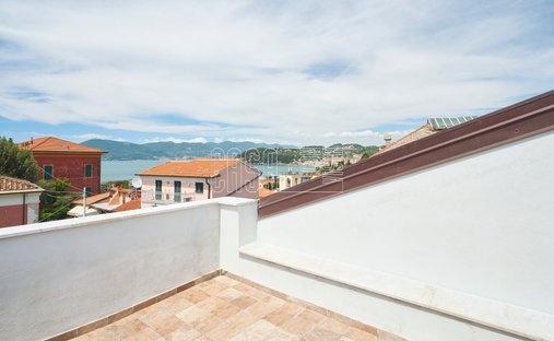 Penthouse in Lerici, Liguria, Italy 1