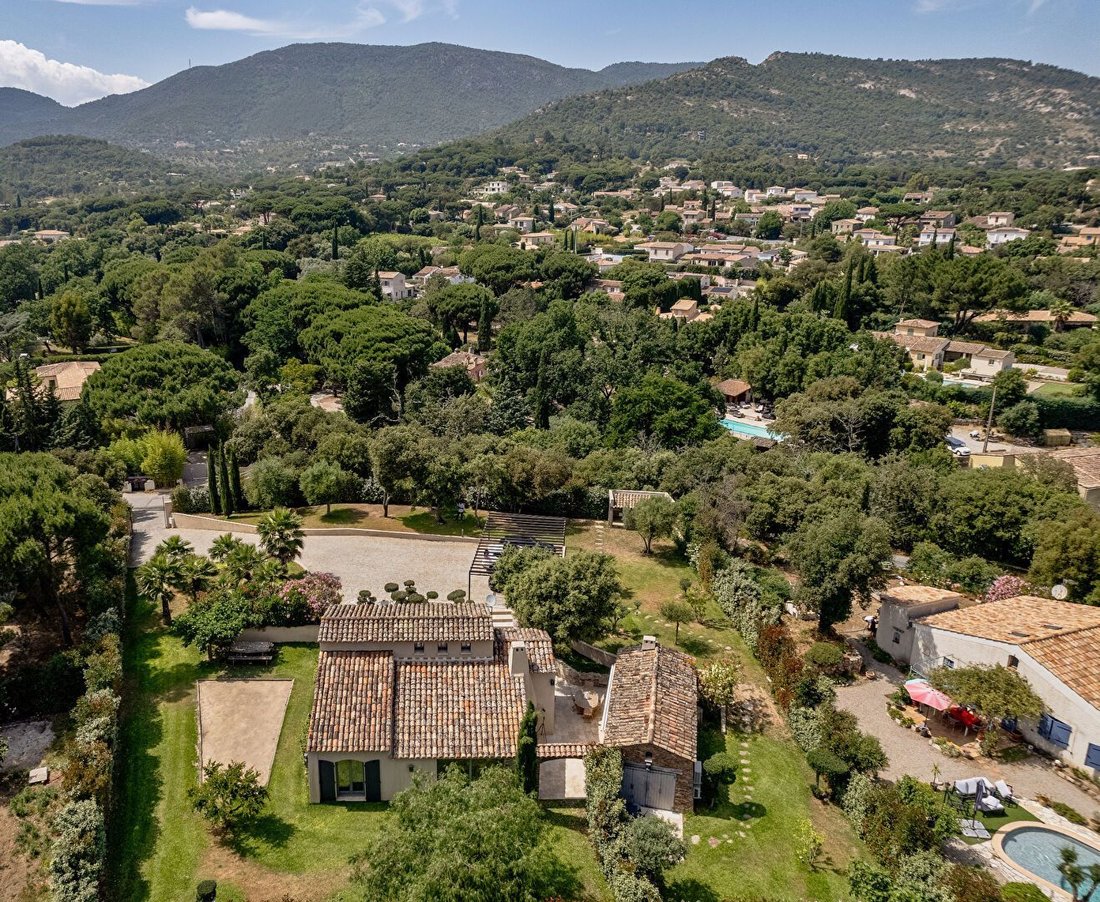Villa in Le Plan-de-la-Tour, Provence-Alpes-Côte d'Azur, France 2 - 18107189