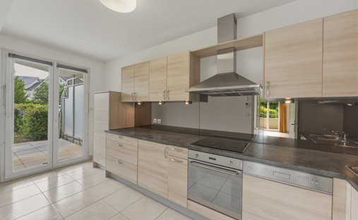 Appartamento a Divonne-les-Bains, Auvergne-Rodano-Alpi, Francia 1