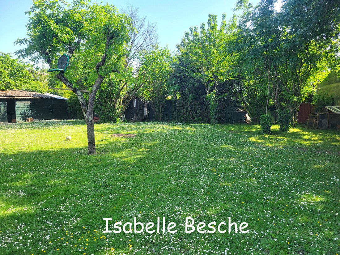 Villa in Bas Cenon-cours Victor Hugo-Gambetta, Cenon, France 1 - 18107503