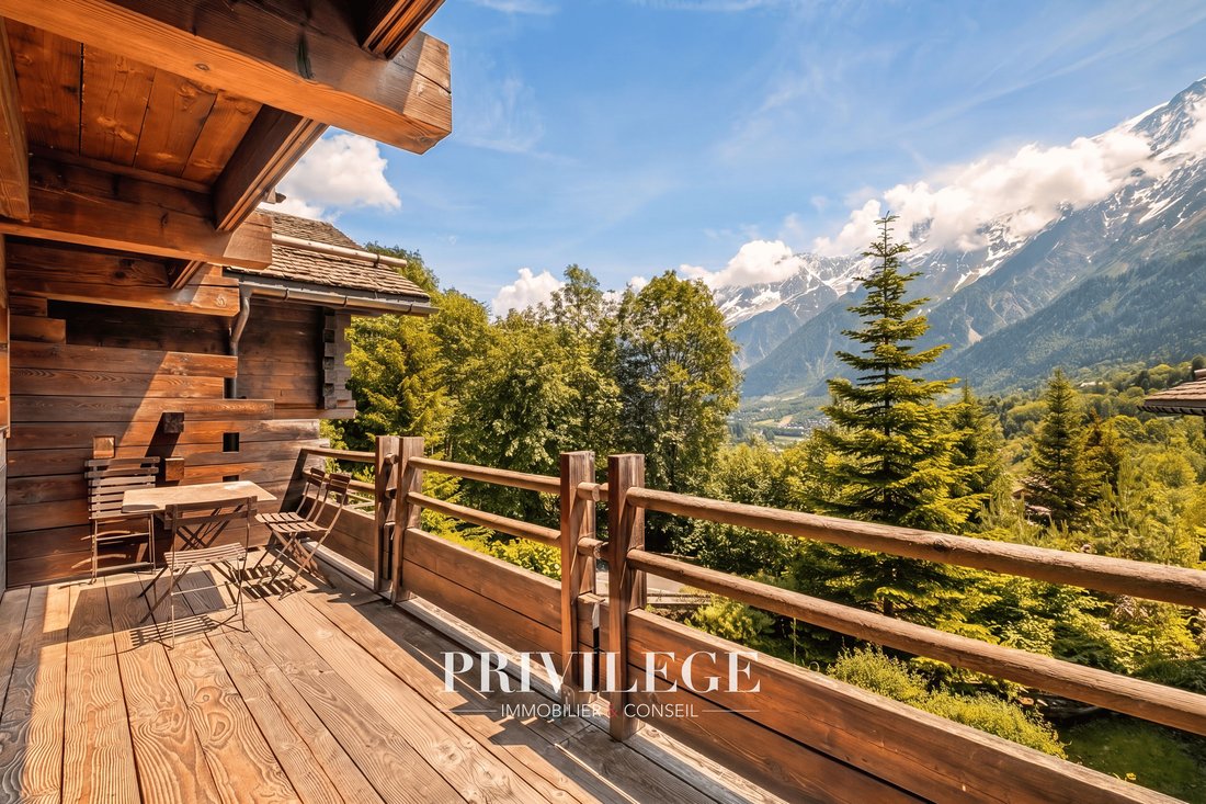 Chalet in Les Houches, Auvergne-Rhône-Alpes, France 1 - 18107281