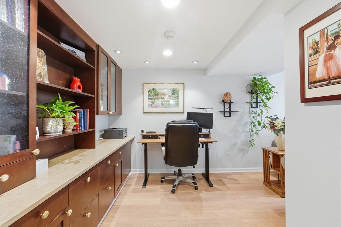 Condo in Washington, District of Columbia, United States 5 - 18108050