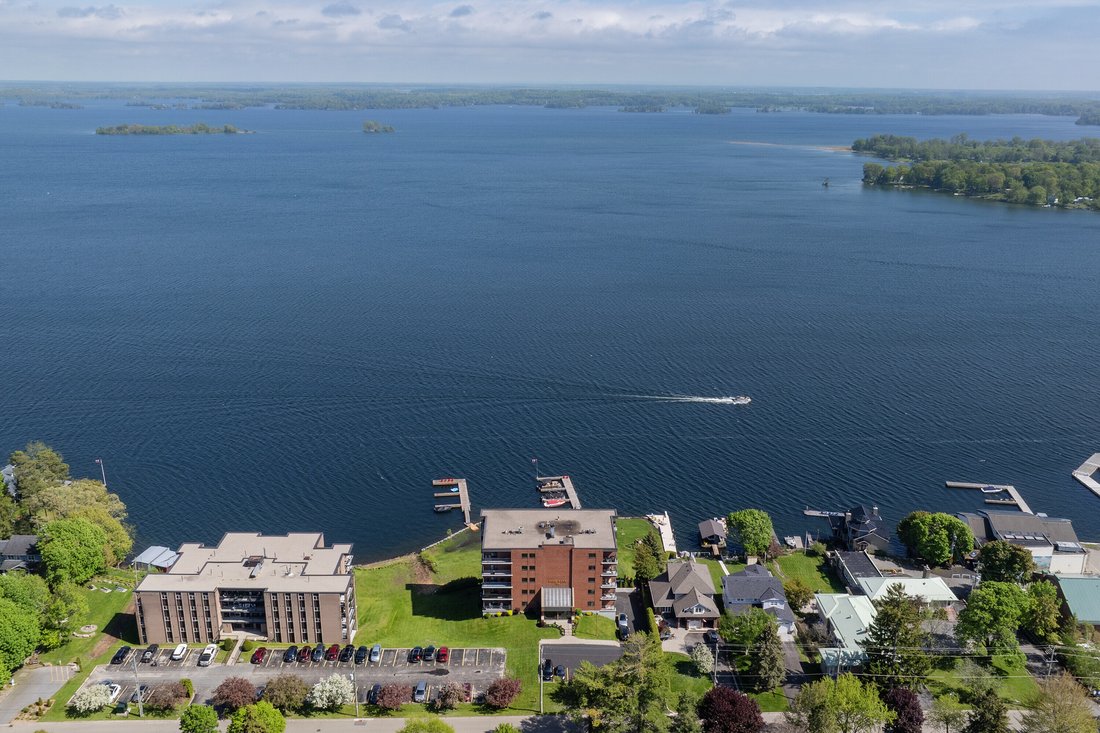 Condo in Gananoque, Ontario, Canada 2 - 17210112