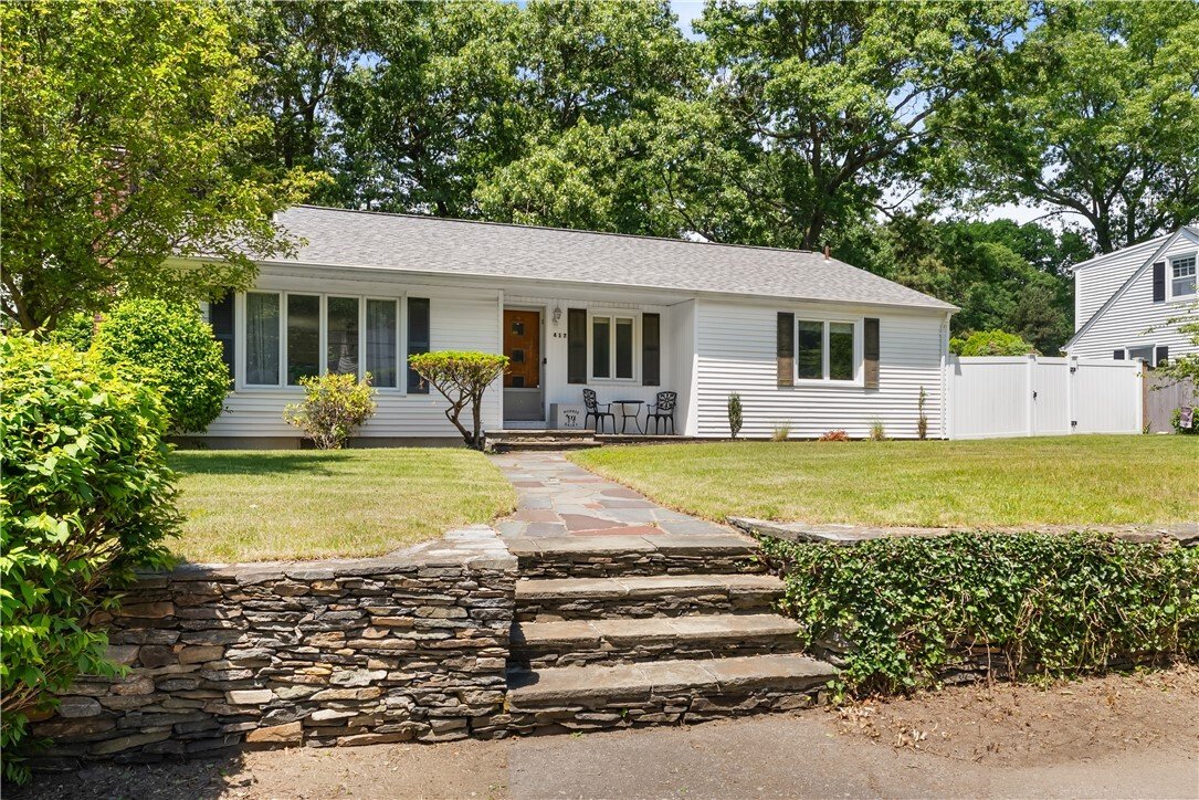 House in Warwick, Rhode Island, United States 3 - 18108323