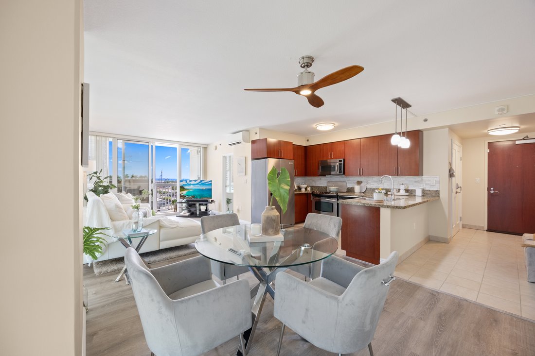 Condo in Honolulu, Hawaii, United States 2 - 18108602