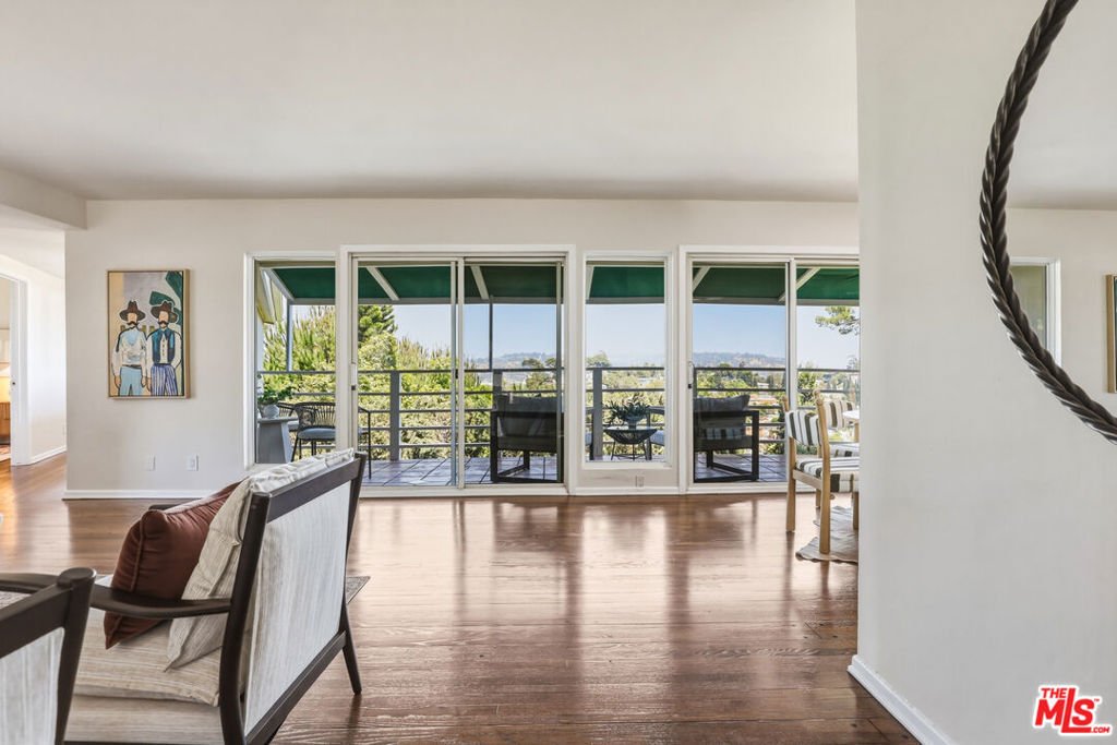 House in Los Angeles, California, United States 3 - 18108529