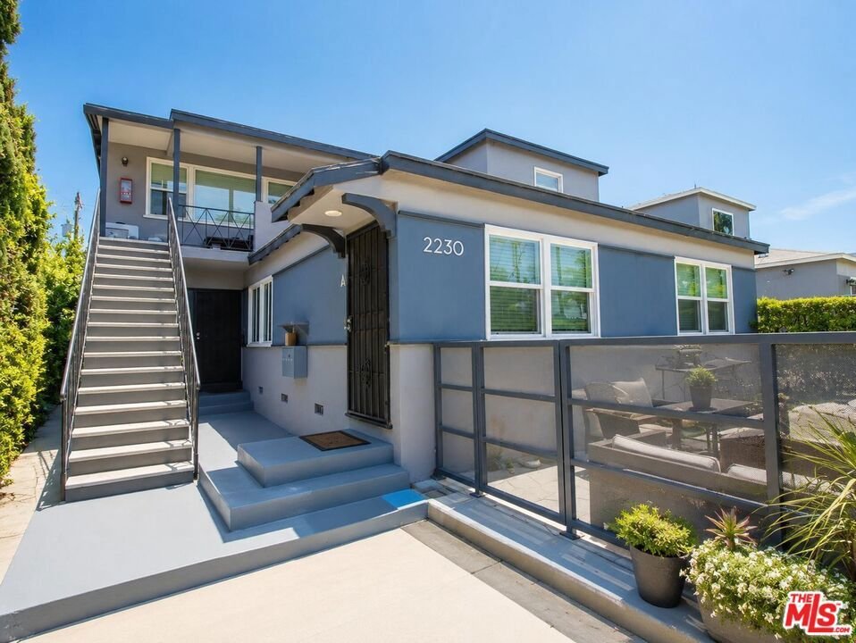 Santa Monica, California, United States 4 - 18108535