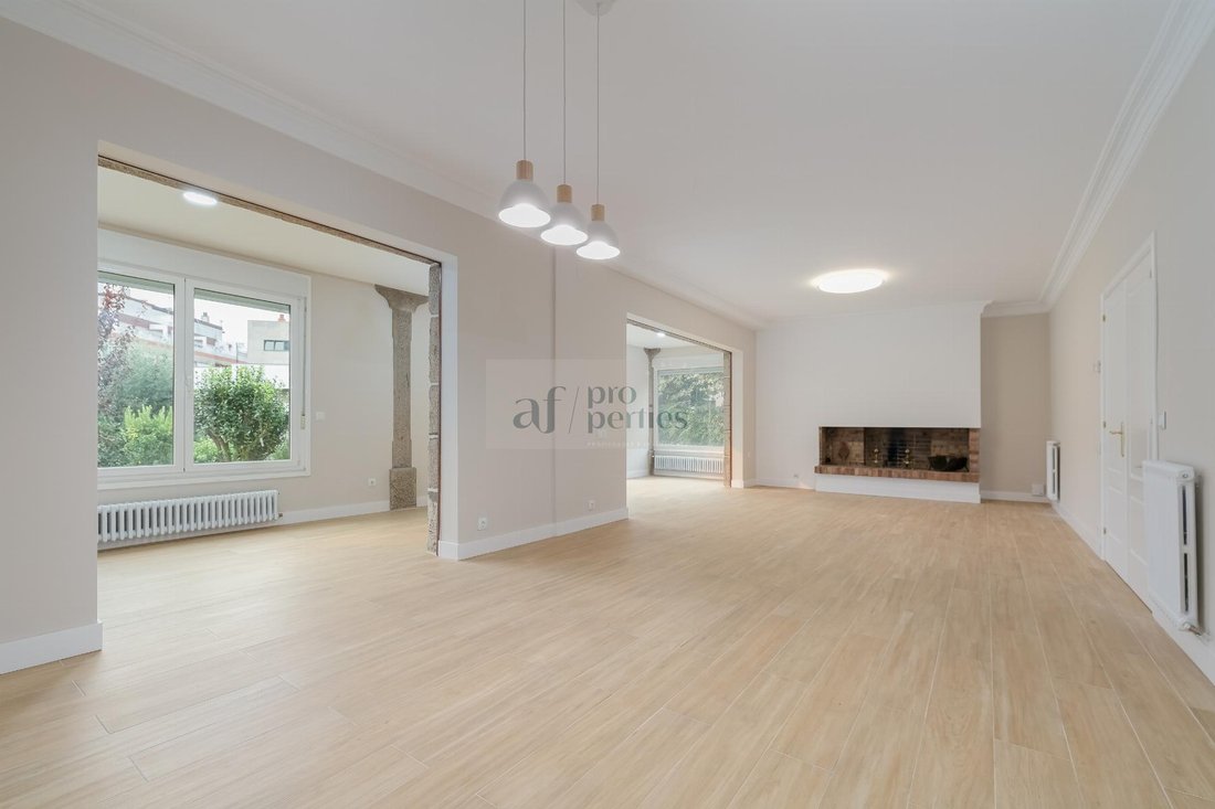 Chalet in Vigo (District), Vigo, Spain 1 - 18025800
